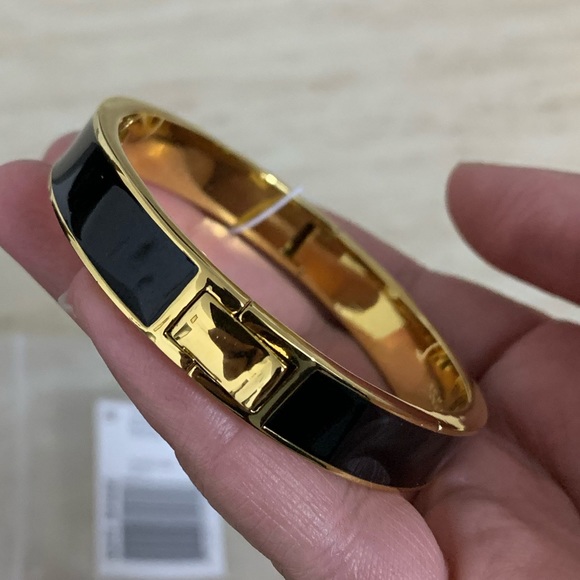 ‼️SOLD‼️KATE SPADE New York Spade Hinged Bangle Bracelet - Picture 7 of 8